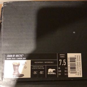 Brand new Sorel Joan of Arc’s - never worn!!